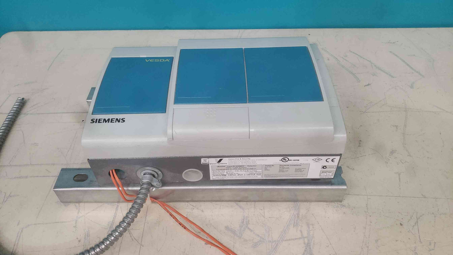 Siemens VESDA LaserSCANNER VLS-200 Aspirating Smoke Detector VLS200 4-Pipe