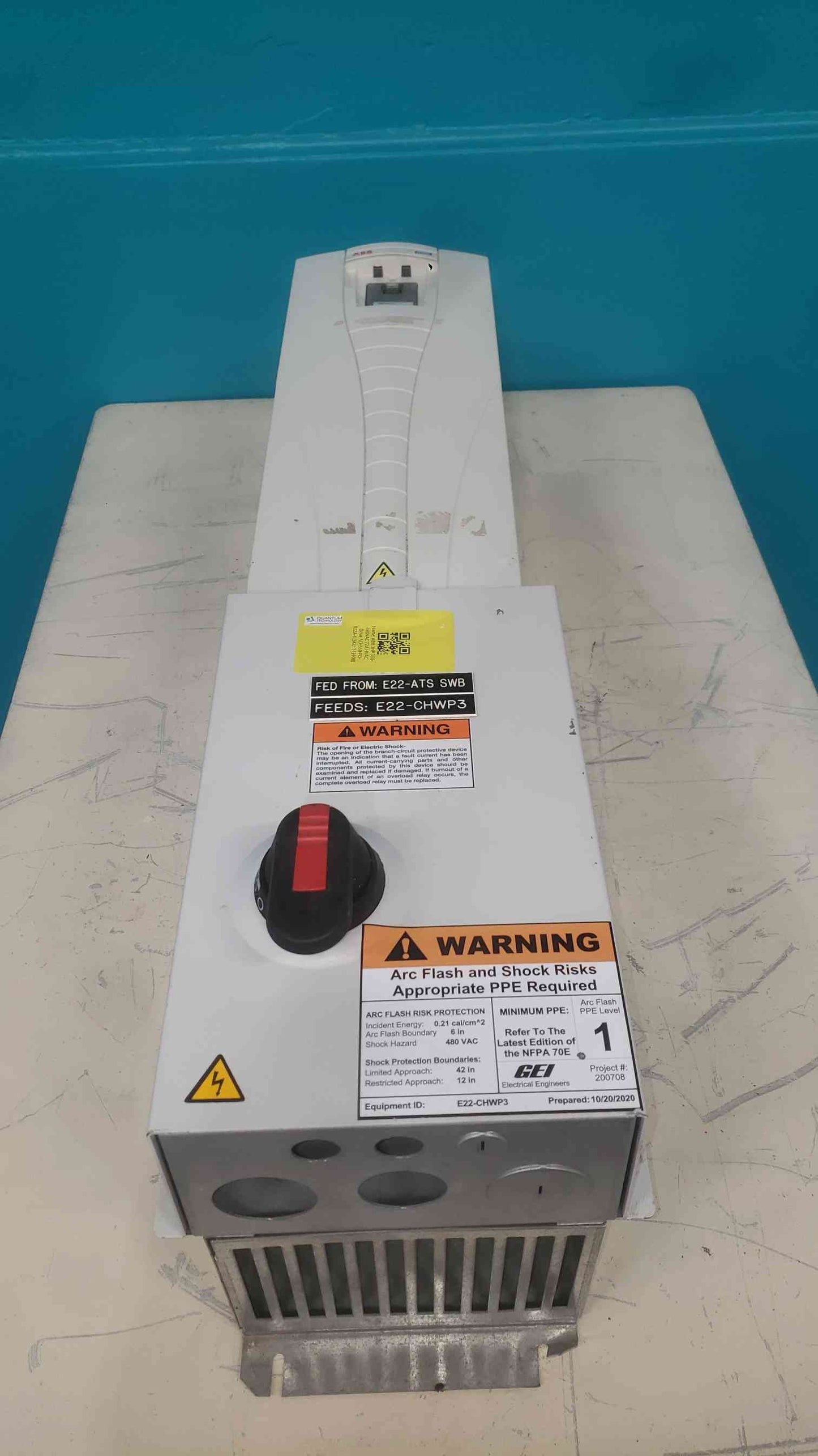 ABB ACH550-PD-072A-4 VFD Variable Frequency Drive 50HP 480V 3PH HVAC Disconnect