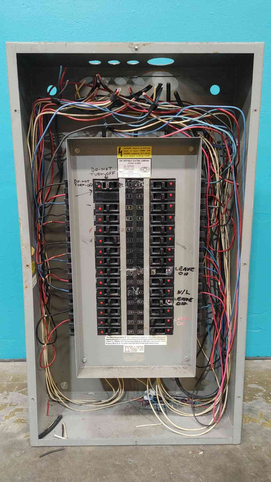 Cutler-Hammer 125A 277/480V 3PH 4W Panelboard Commercial Electrical Panel No Cover