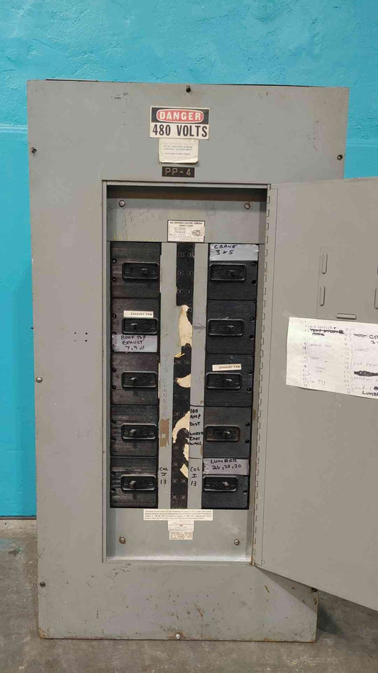 I-T-E 225A 480V 3 Phase Industrial Panelboard W/ I-T-E 100A 60A 30A Breaker