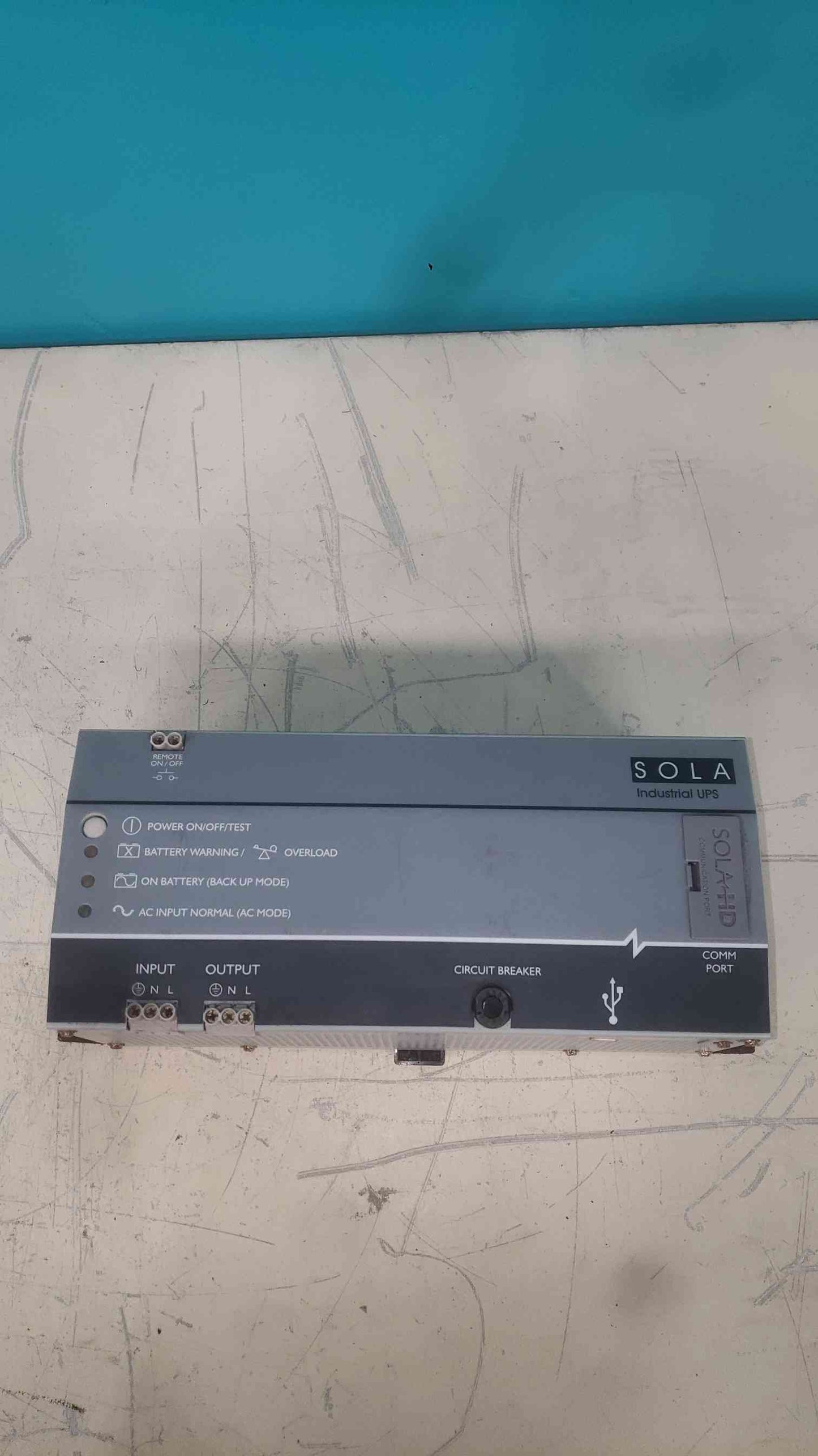 SolaHD SDU 500A Industrial DIN Rail UPS 500VA 120V Emerson 63S-U500-020
