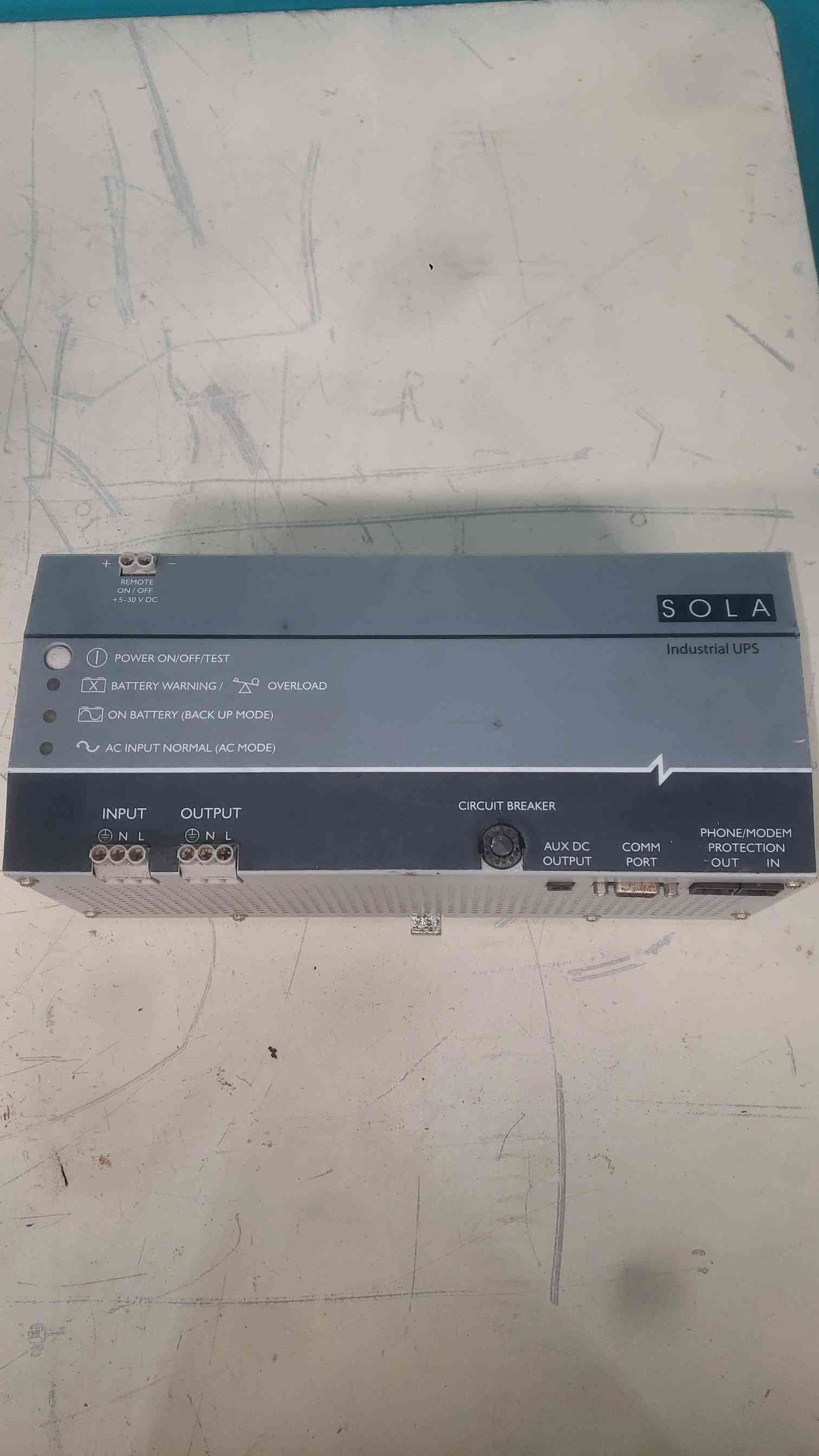 SolaHD SDU 500 Industrial DIN Rail UPS 500VA 120V Emerson 63S-U500-008 Serial DB9