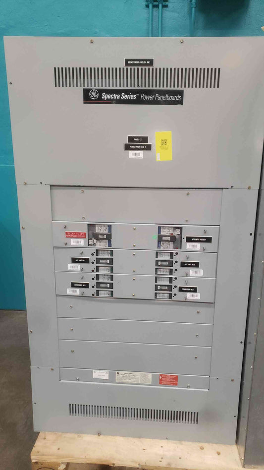 GE Spectra Series Panelboard 600A 480V 6 Breakers UPS AC Condenser Feed