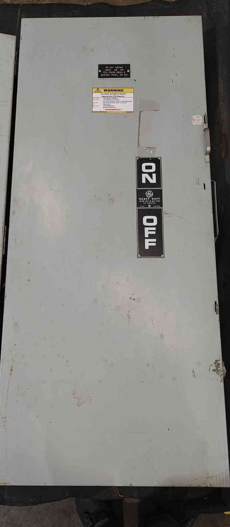 GE Heavy Duty Safety Switch TH3365 400A 600V Fusible Disconnect w/ Fuses
