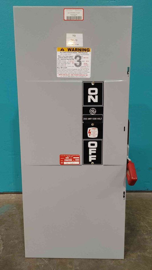 GE 200A, 600VAC, 250VDC, 3PH Safety Switch. Cat. No. TH3364 (SKU: 114030)