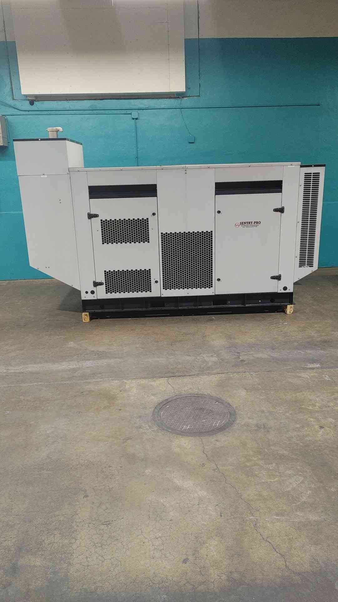 Gillette 150kW Standby Generator SP-1500 Single Phase 120/240V Nat Gas LP 626 Hrs TESTED