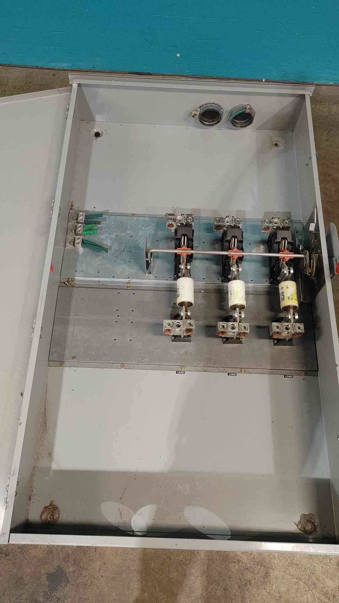 Siemens HF367R 800A 600V 3 Pole Outdoor Fusible Safety Switch Disconnect 800A
