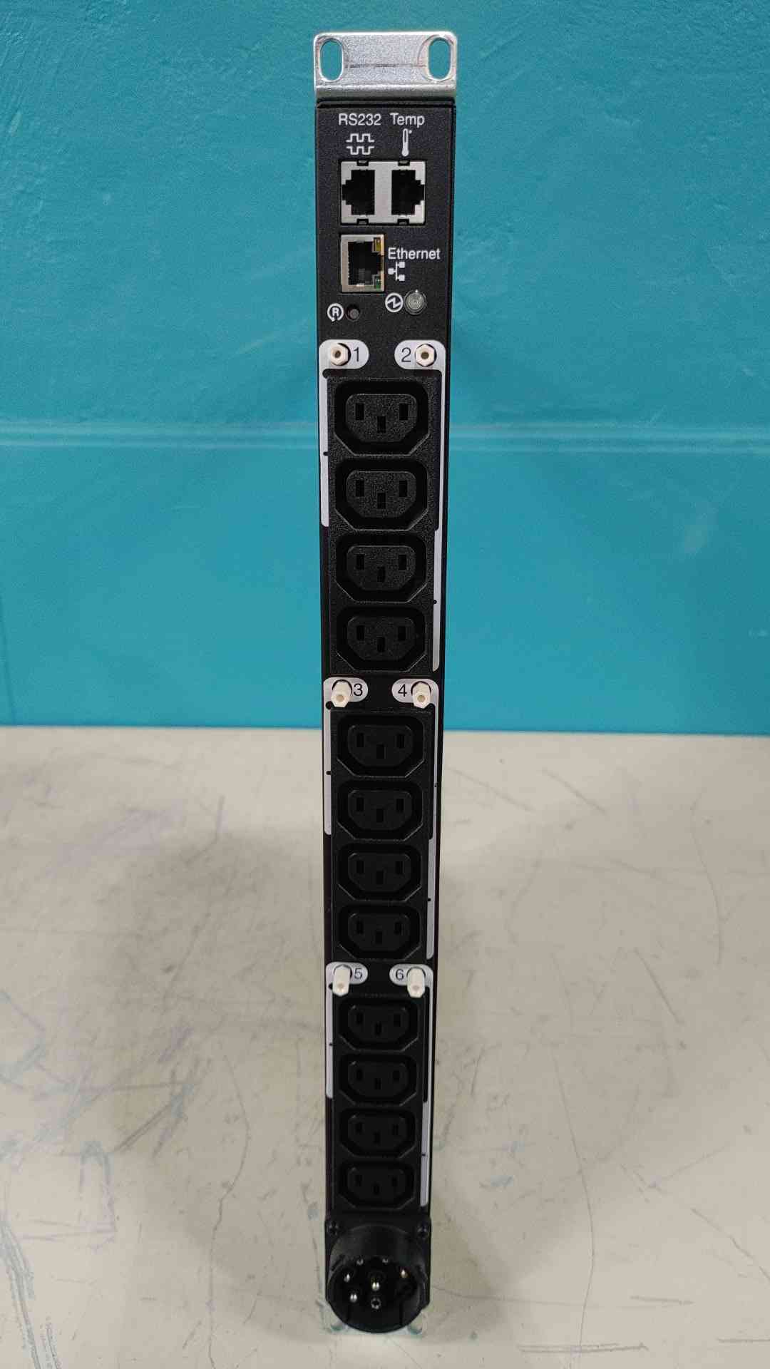 IBM 01KL835 Delta 12 Outlet Switched Monitored Rack PDU Power Strip 01KL835