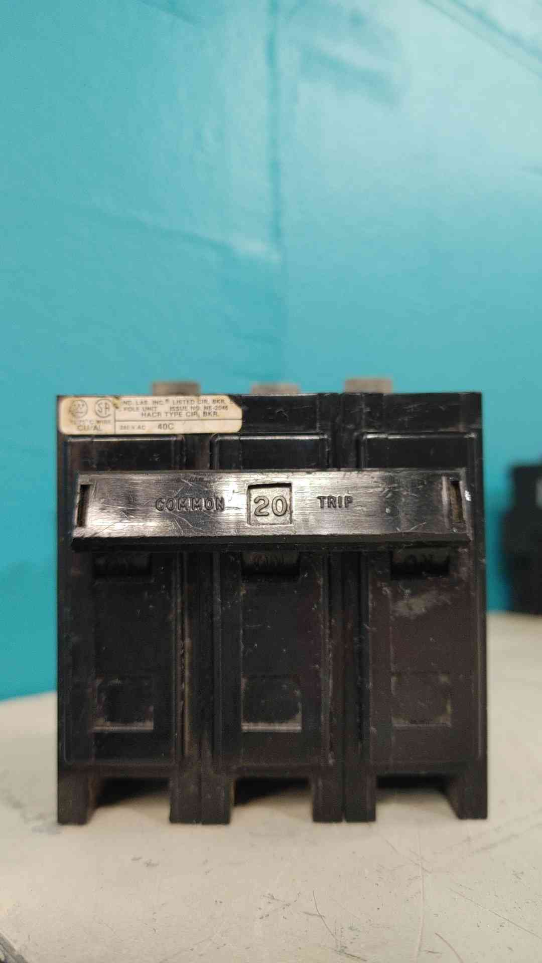 Westinghouse BAB3020H 3 Pole 20 Amp 240V Bolt-On Circuit Breaker BA