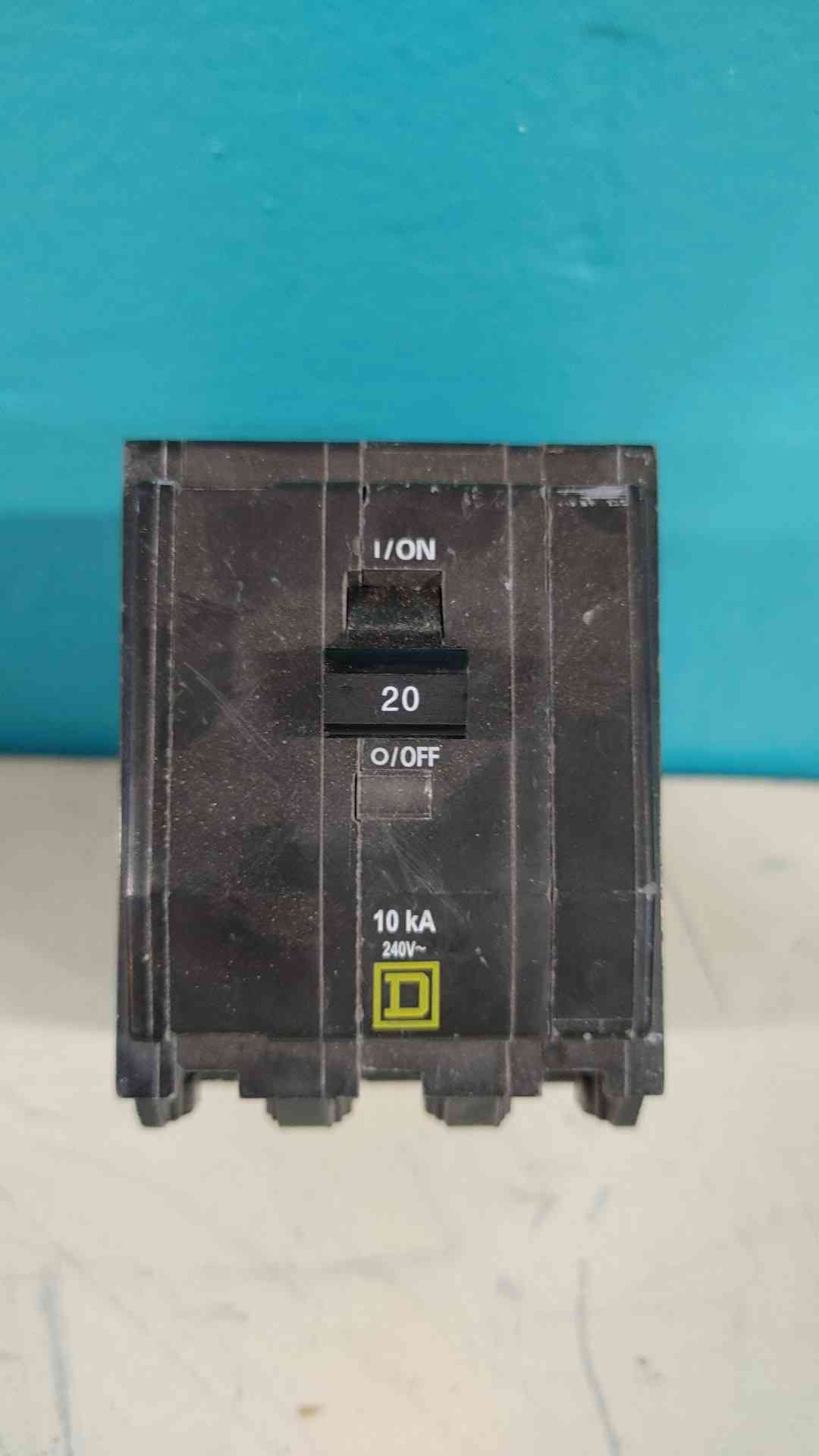 Square D QO320 20A 3 Pole 240V Circuit Breaker Type QO 20 Amp 3-Phase 10kA