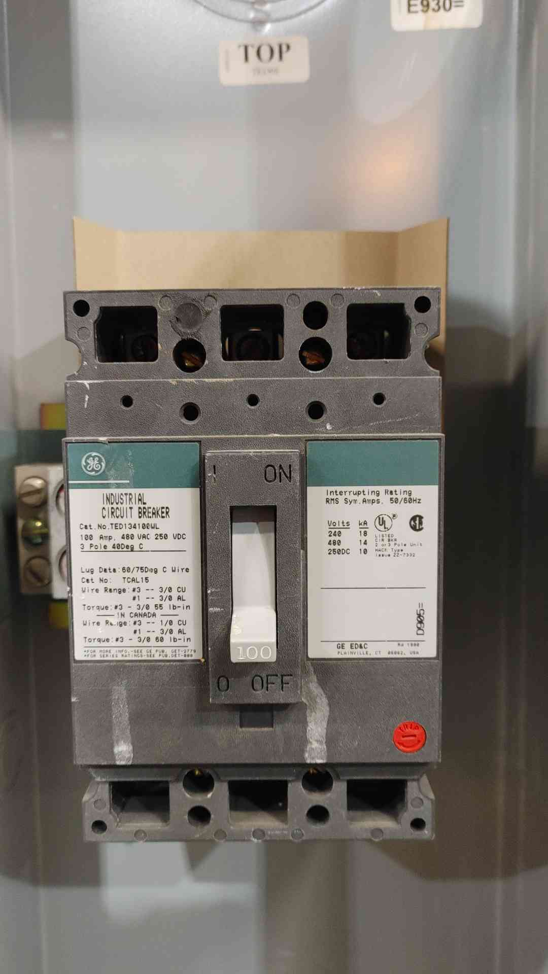 GE TED134100WL 100A 480V 3-Pole Circuit Breaker & Enclosure TED134100