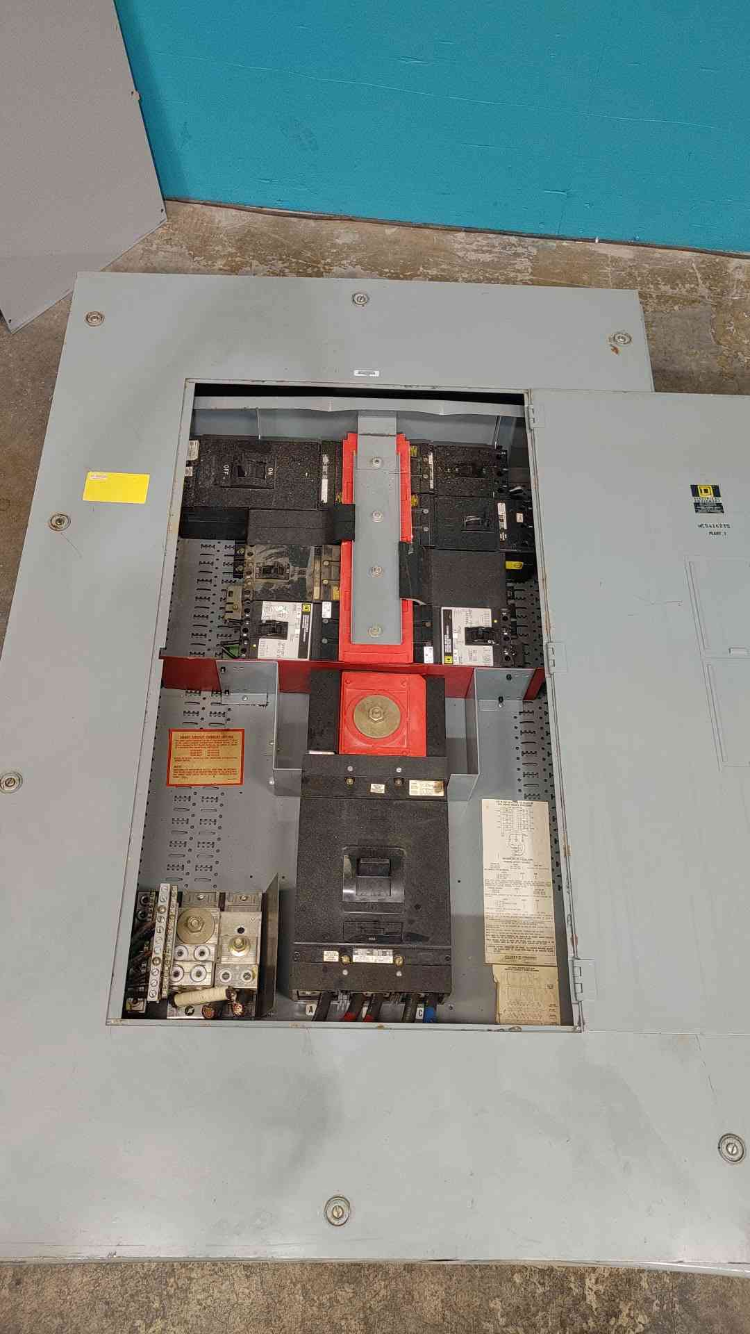 Square D HCW1862-6M I-Line 600A Panelboard MAL600A FA60A KA100A LA225A Breakers