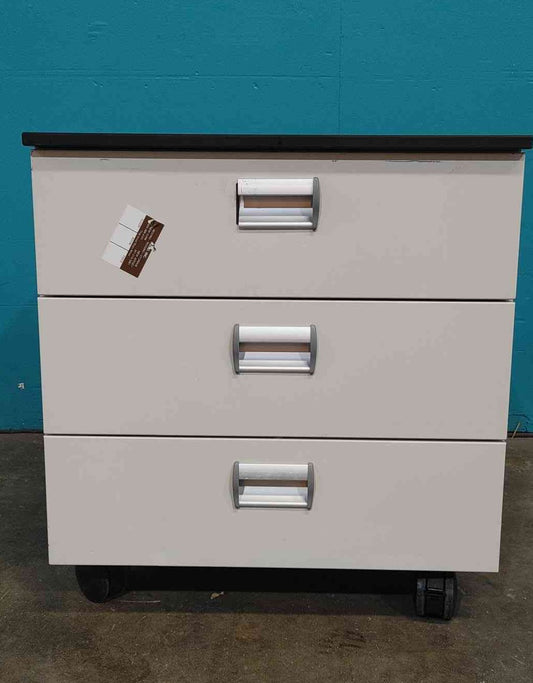 26" 3 Drawer Lab Cabinet On Wheels (Sku 115131)