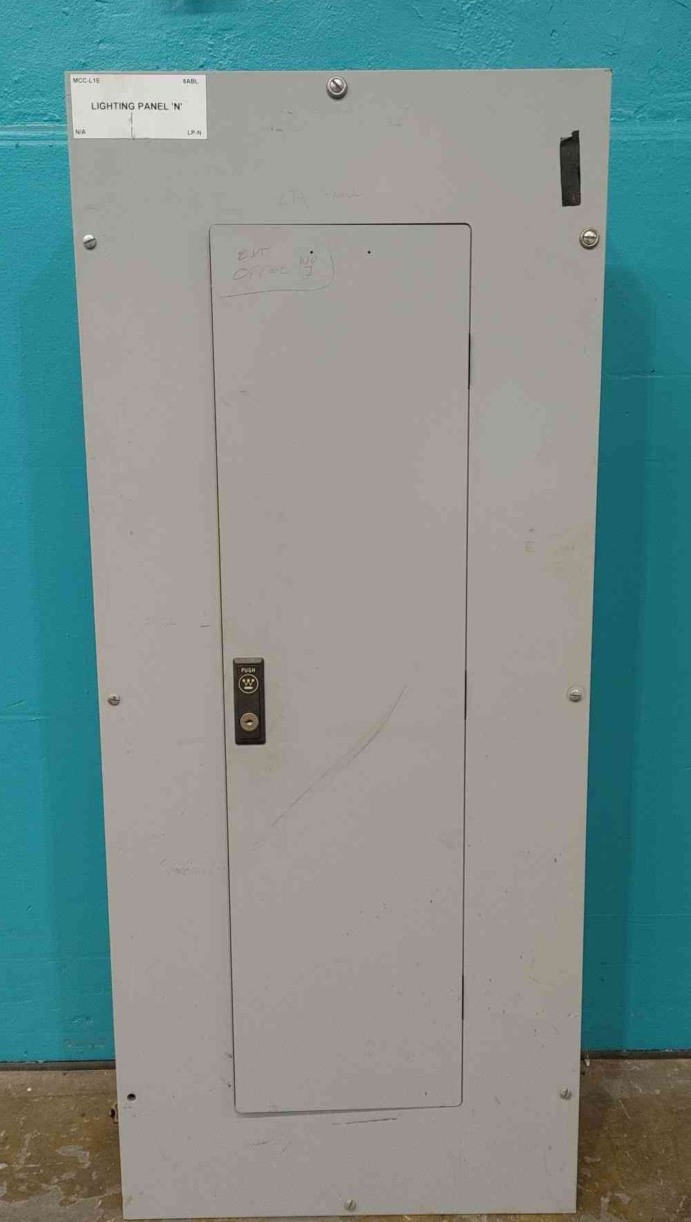 Westinghouse Pow-R-Line PRL1 225A 208Y/120V 3PH 42 CKT Panelboard W Breakers