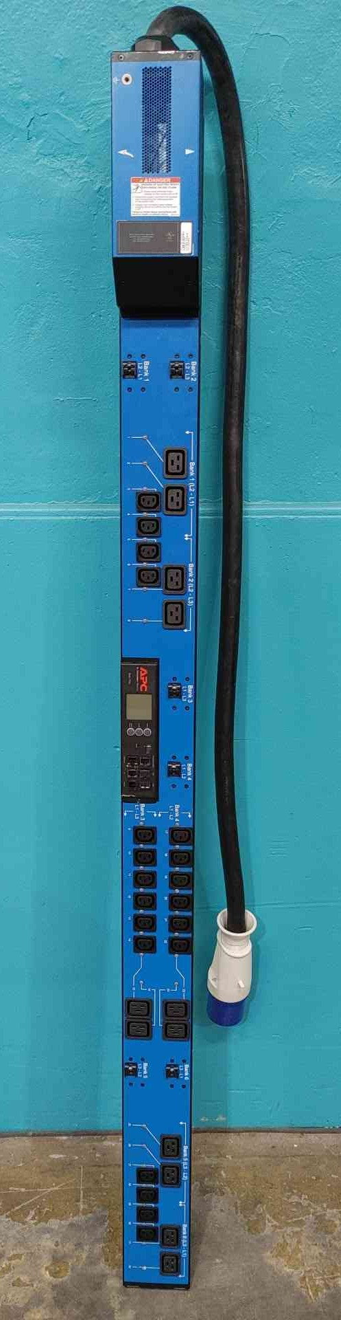 APC AP8966 Switched Rack PDU 17.2kW 208V 3-Phase ZeroU IEC 60309 Blue AP8966BLU