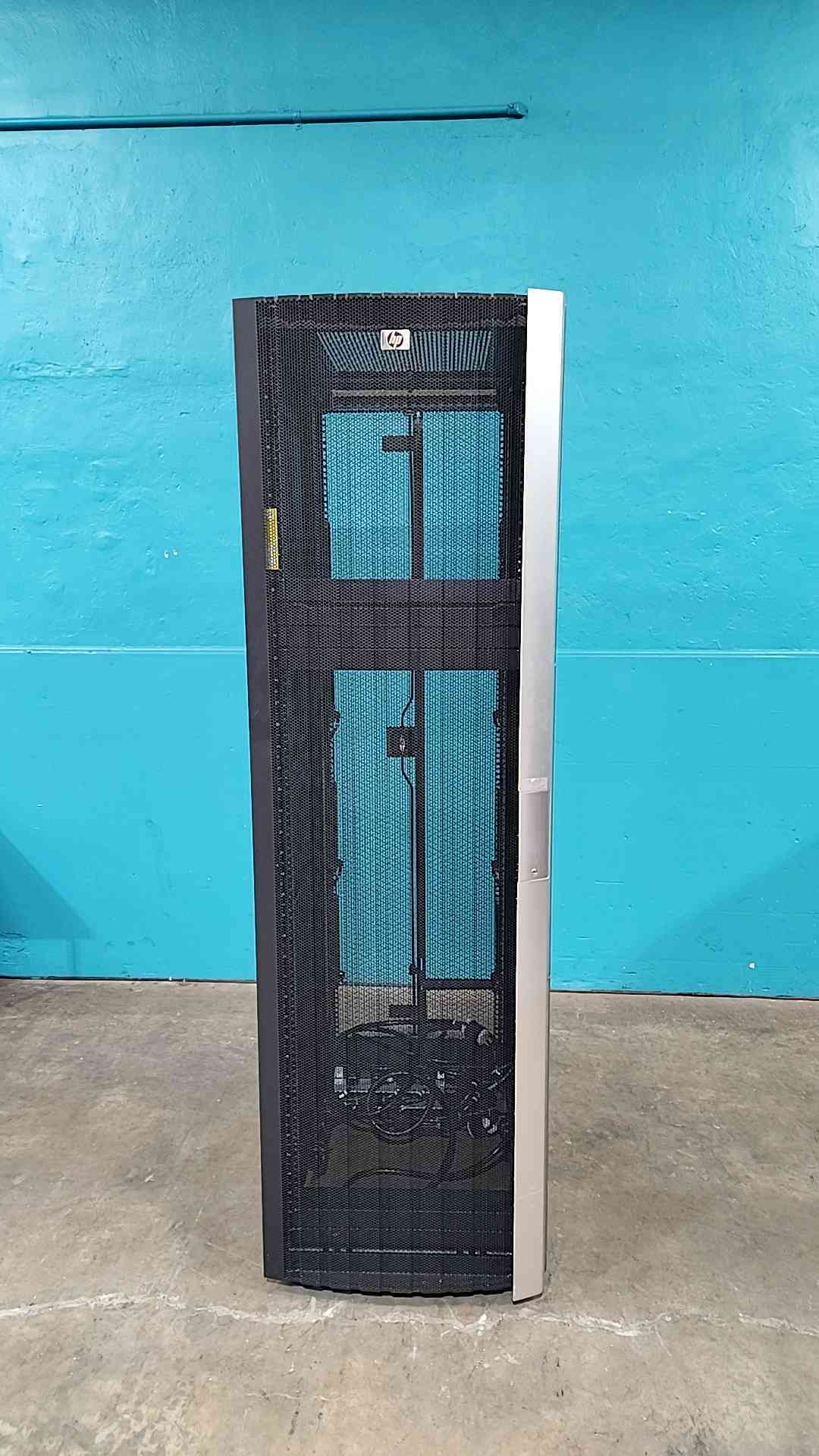 HP 10642G2 42U Server Rack Cabinet Enclosure 383573-001 Front & Rear Mesh Doors