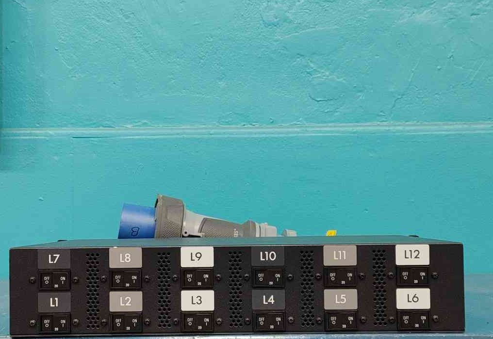 HP HPE Intelligent Modular 3 Phase Rack PDU Core Unit 12 Outlet C19 IEC 60309
