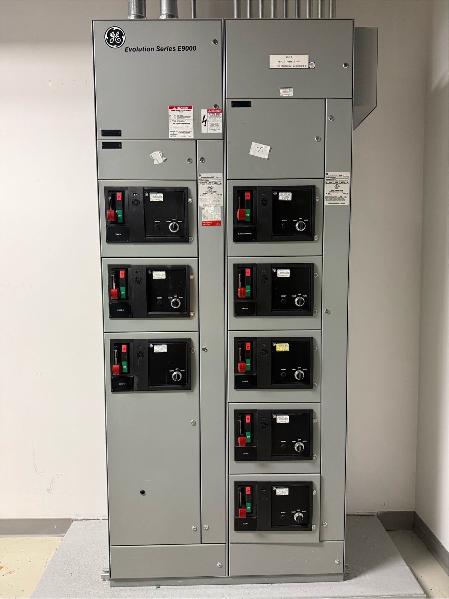 GE Evolution Series E9000 Motor Control Center 600A 480v 2 Section 8 Buckets