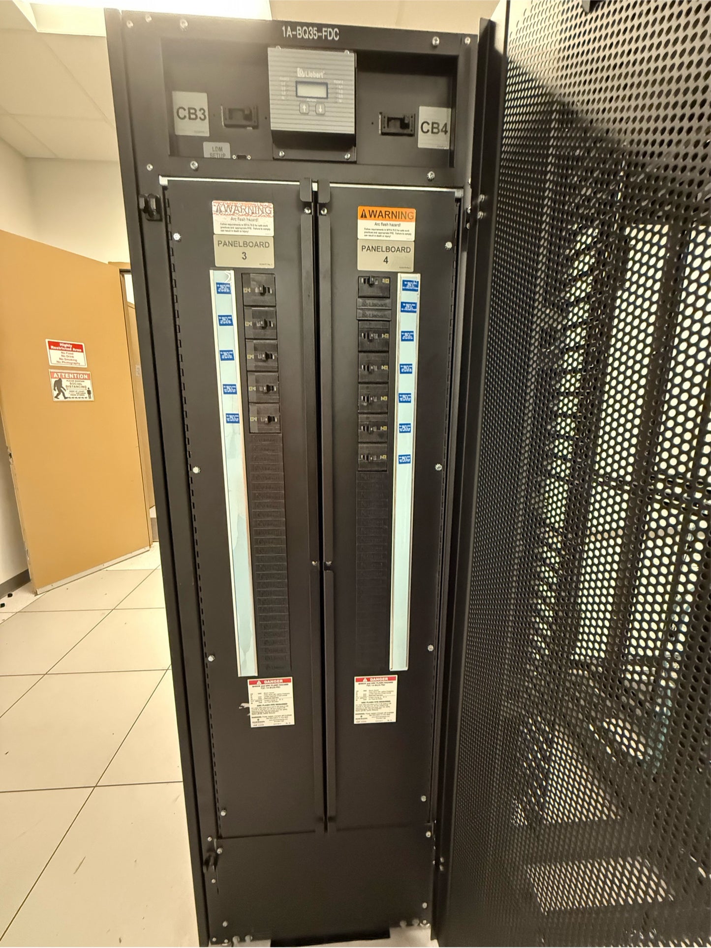 Liebert 720A FDC RPP FDD4444SB24 Power Distribution Unit 240v 3PH (PDU)