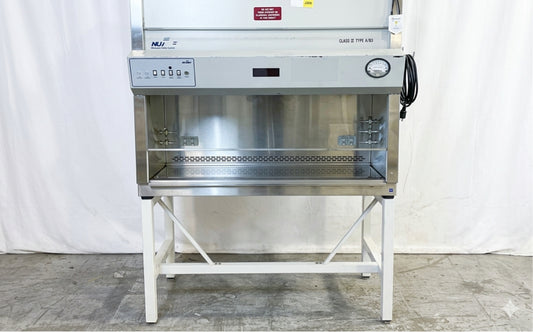 4' Nuaire Biosafety Cabinet A/B3 Virology with Stand!(S6LLST2977)