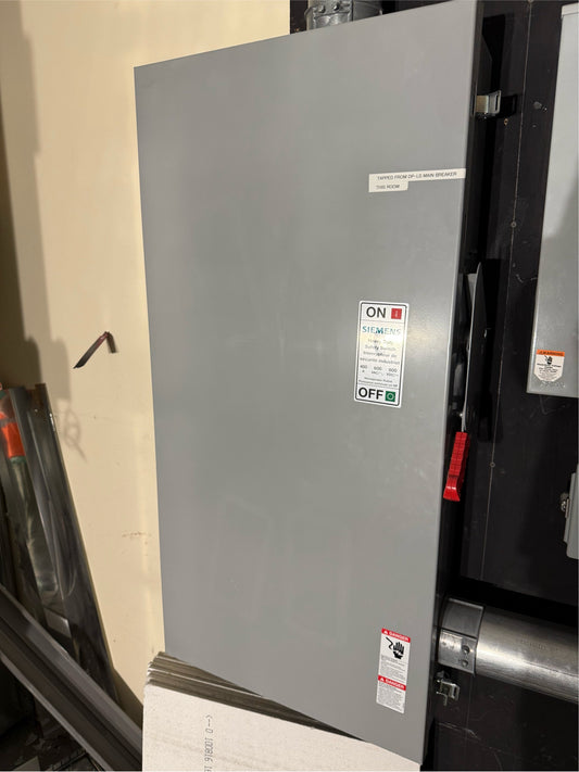 Siemens Heavy Duty Safety Switch 400A 600VAC HF365A (SKU: 110471)