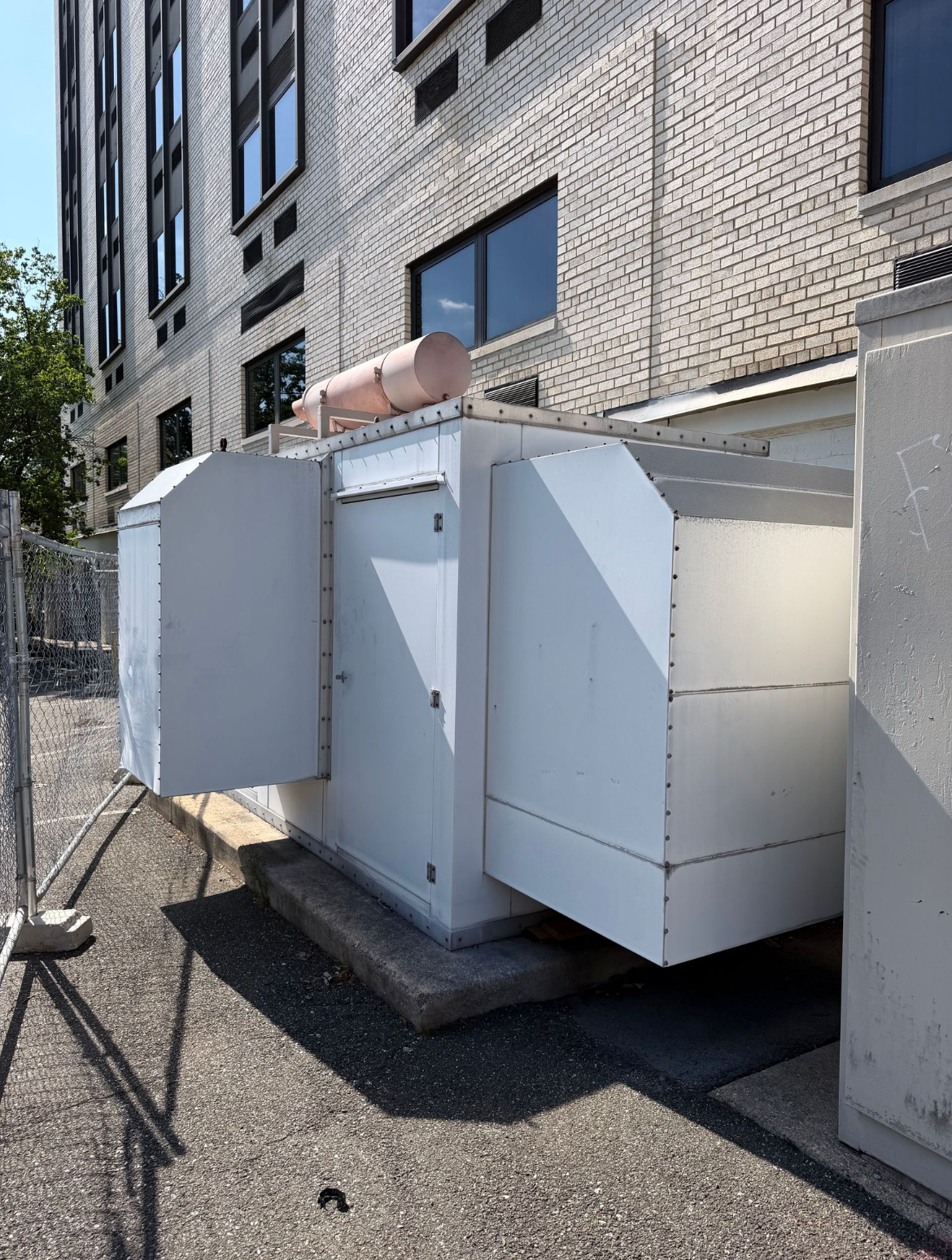 Cummins Onan 200kW Diesel Generator 200DFAA LTA-10G1 3PH Standby