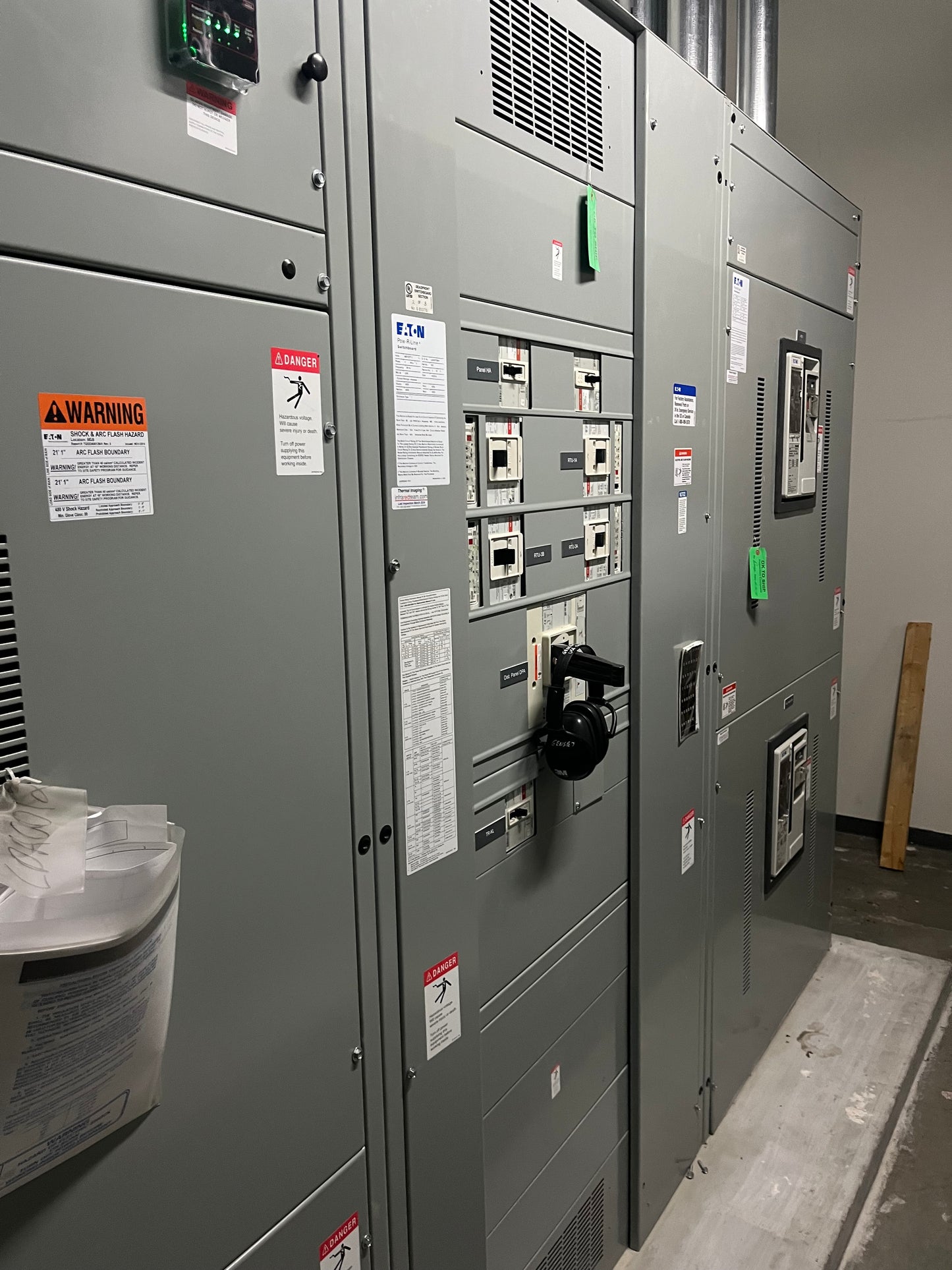 Eaton Magnum SB 4000 Amp Main Breaker Pow-R-Line Switchboard 480V 3PH Digitrip 520