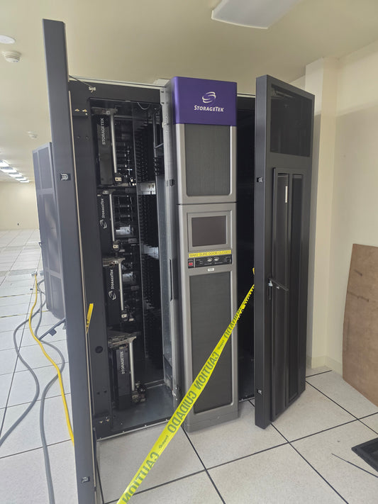 Oracle StorageTek SL8500 Enterprise Modular Tape Library System Robot Center