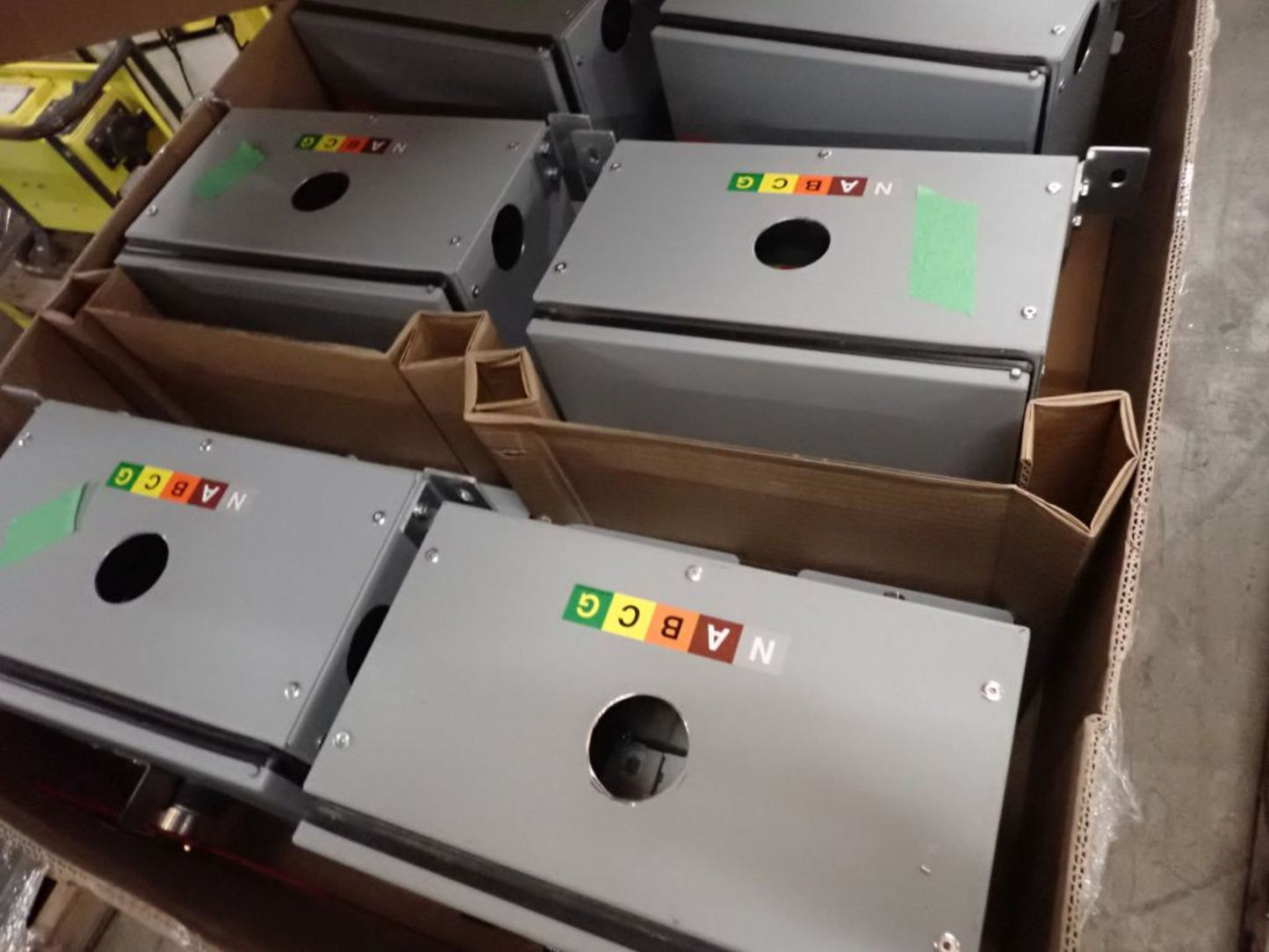 Lot of 12 Vertiv 100A Busways P/N ULTB3-100SF-ABB-3P-100A 600V 3PH