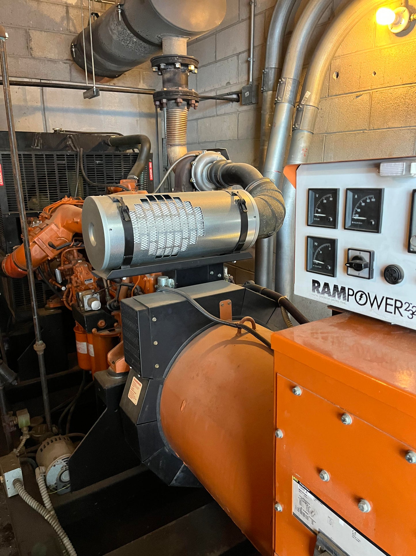 Generac 250kW Diesel Generator SD0250 8.7L Turbo 726Hrs 3ph CLEAN