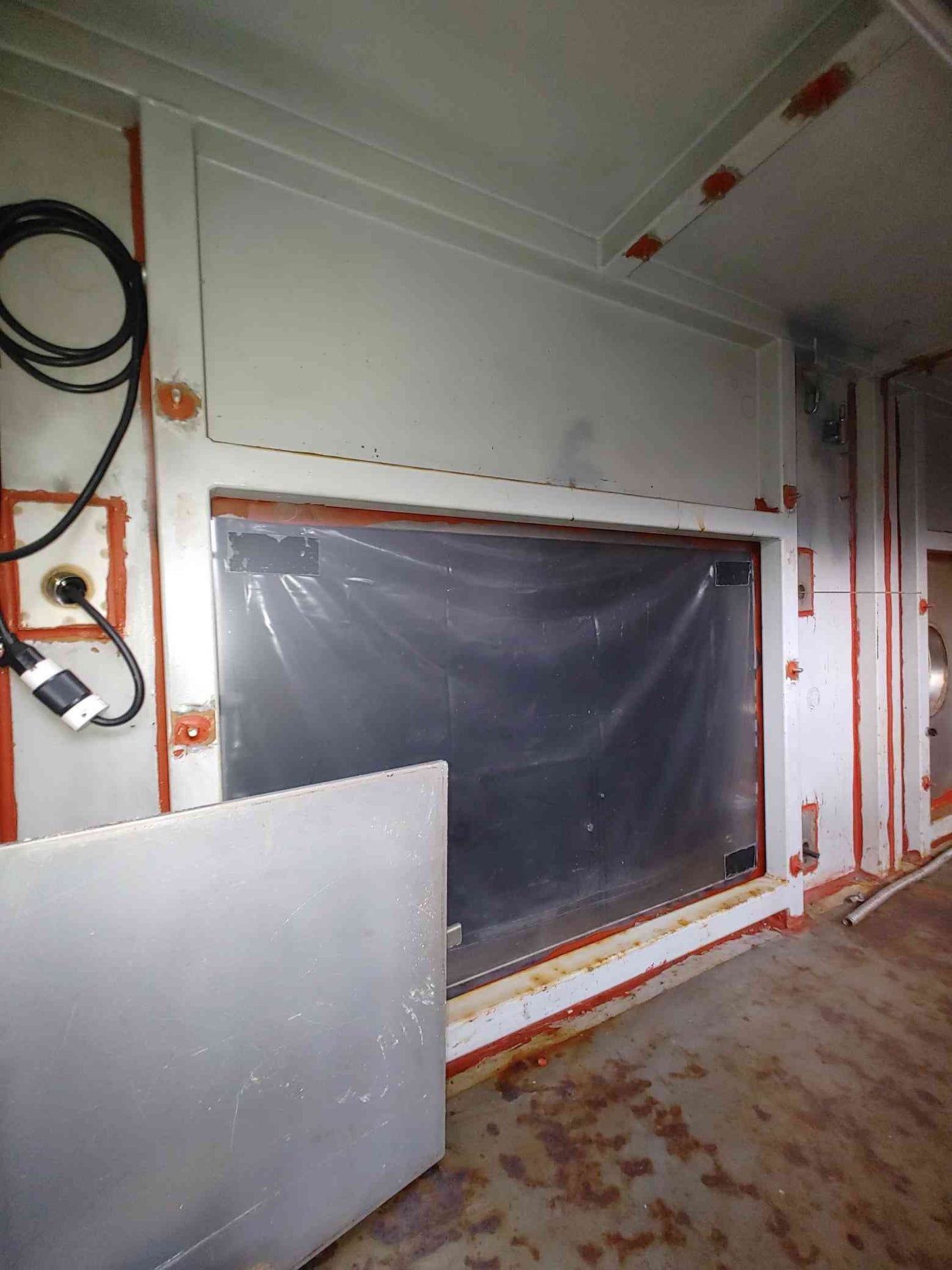 High-Containment Industrial Glovebox 8 Port & Controls