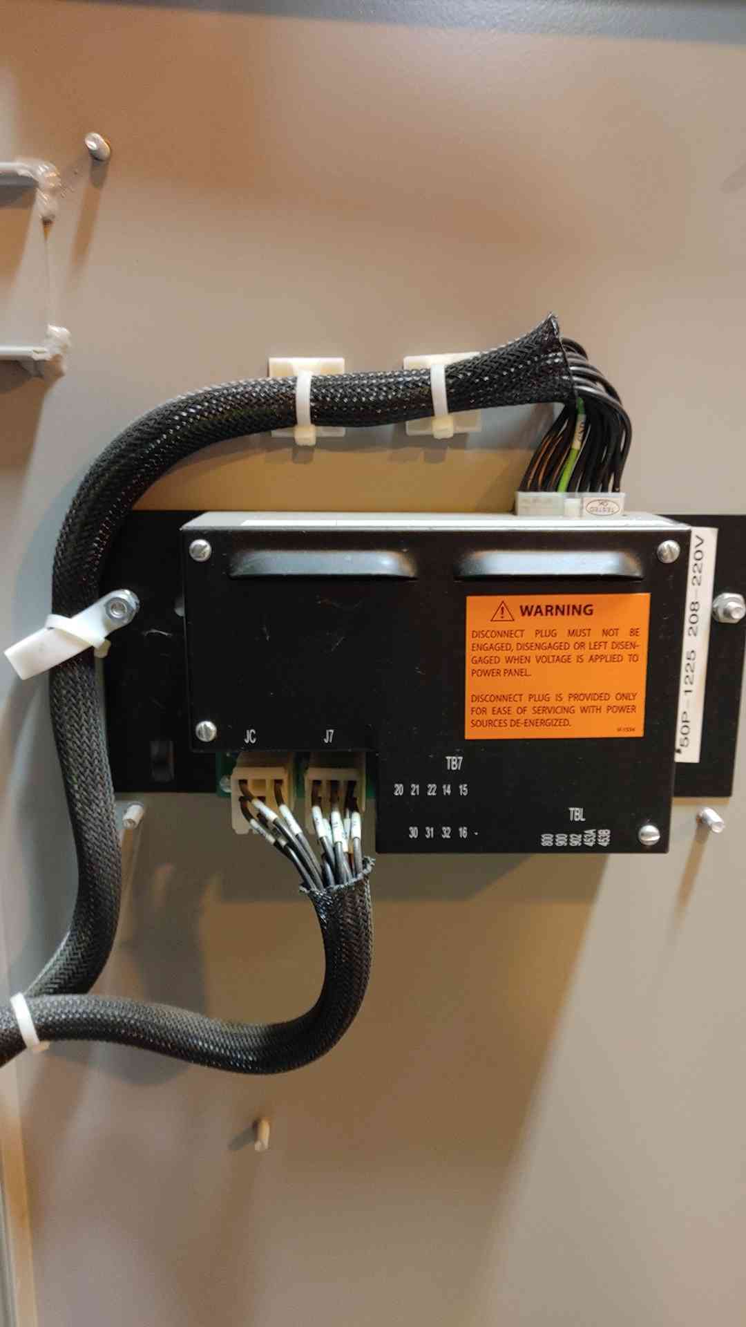Caterpillar 800A 120/208V 3PH Bypass Isolation ATS Transfer Switch CAT CBTS