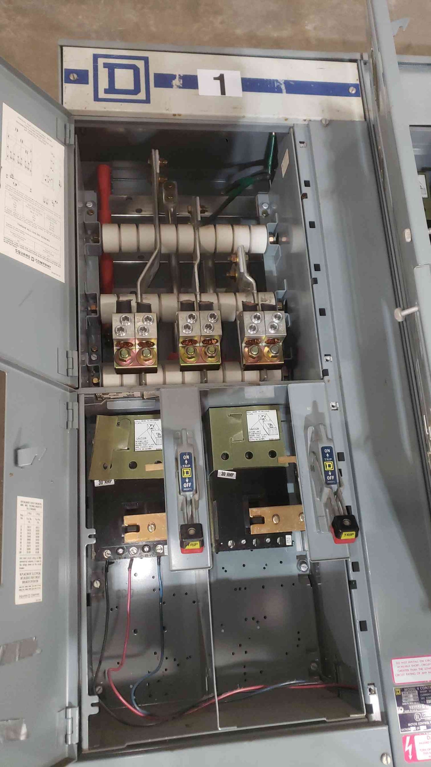 Square D 3 Section 600VAC Model 4 Control Center 300A/600A (SKU: 112593)