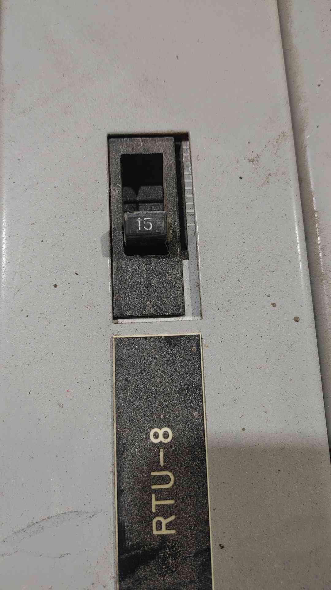 Siemens SB 800A 480V 3 Phase Switchboard Section 250A 125A 100A 3-Pole Breakers