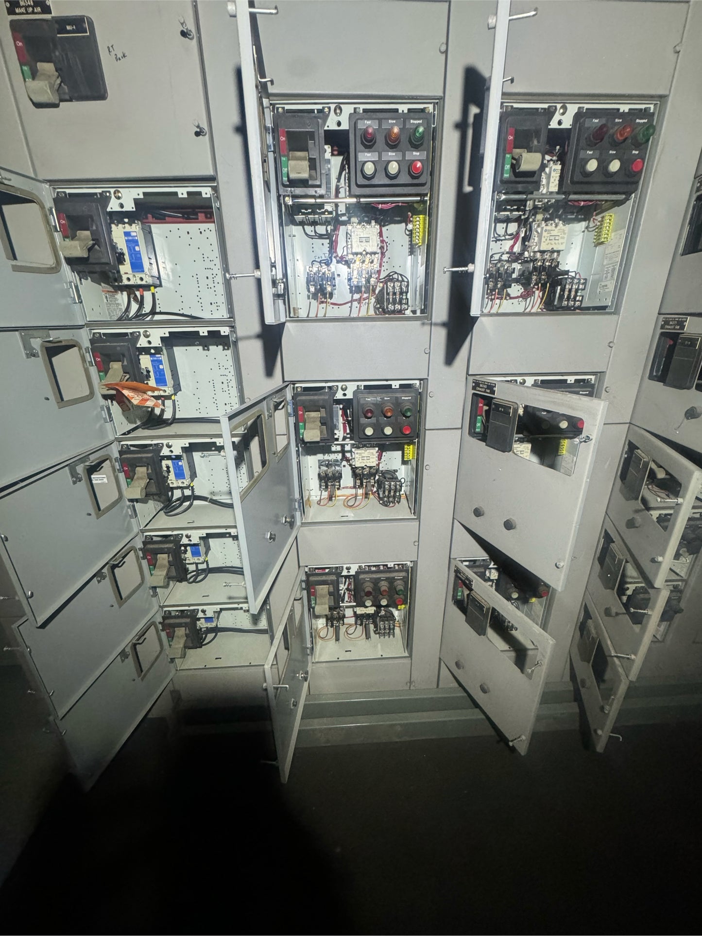 Westinghouse 6 Section MCC Series 2100 600/300a Lineup