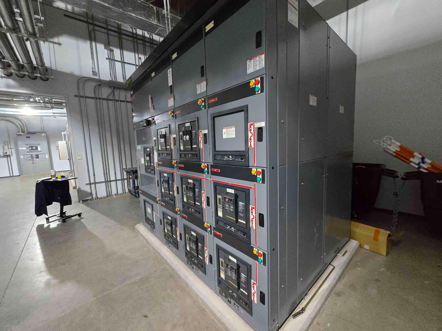 Square D Power-Zone 4 Switchgear 4000A Main & 8x NW16H2 1600A Breakers (109355)