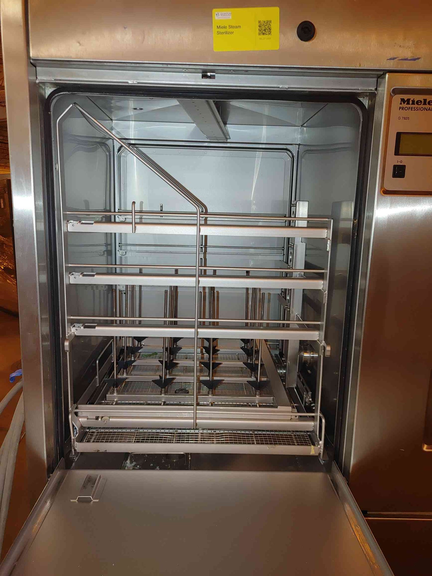 Miele Glassware Washer G7825 208V