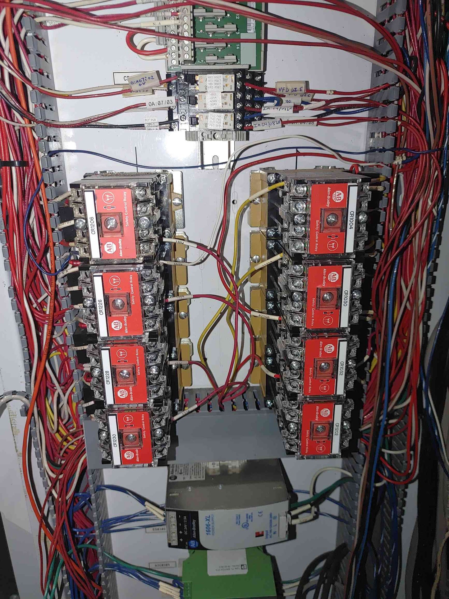 Rockwell Automation Control Panel 1606-XL (SKU: 110978)