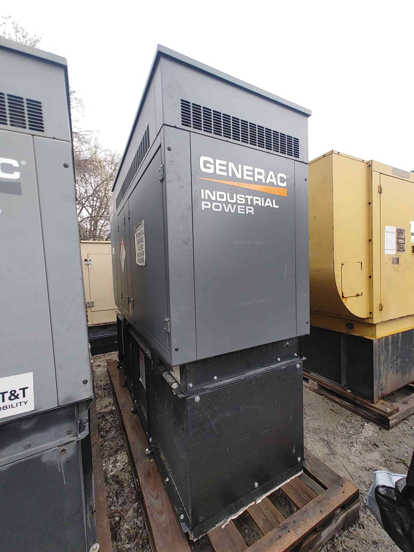 30KW Generac SD30 120/208V 104A 3PH Diesel ONLY 13Hrs TESTED (SKU: 111787)
