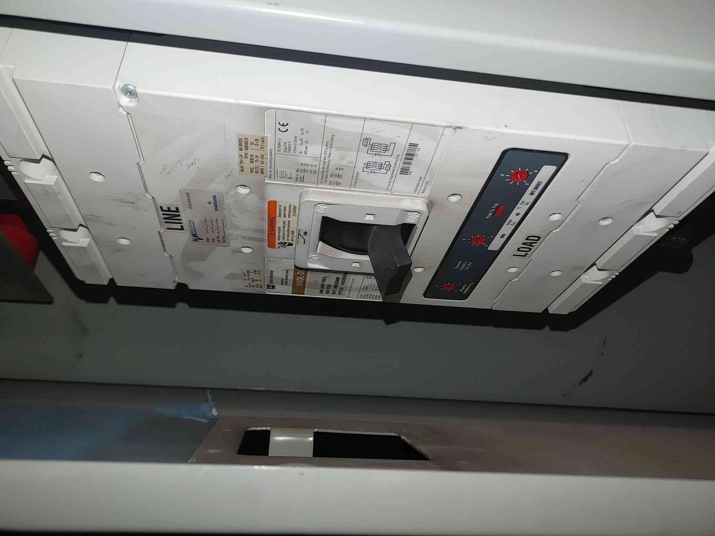 EATON 800A 500V Enclosed Circuit Breaker Disconnect (SKU: 112636)