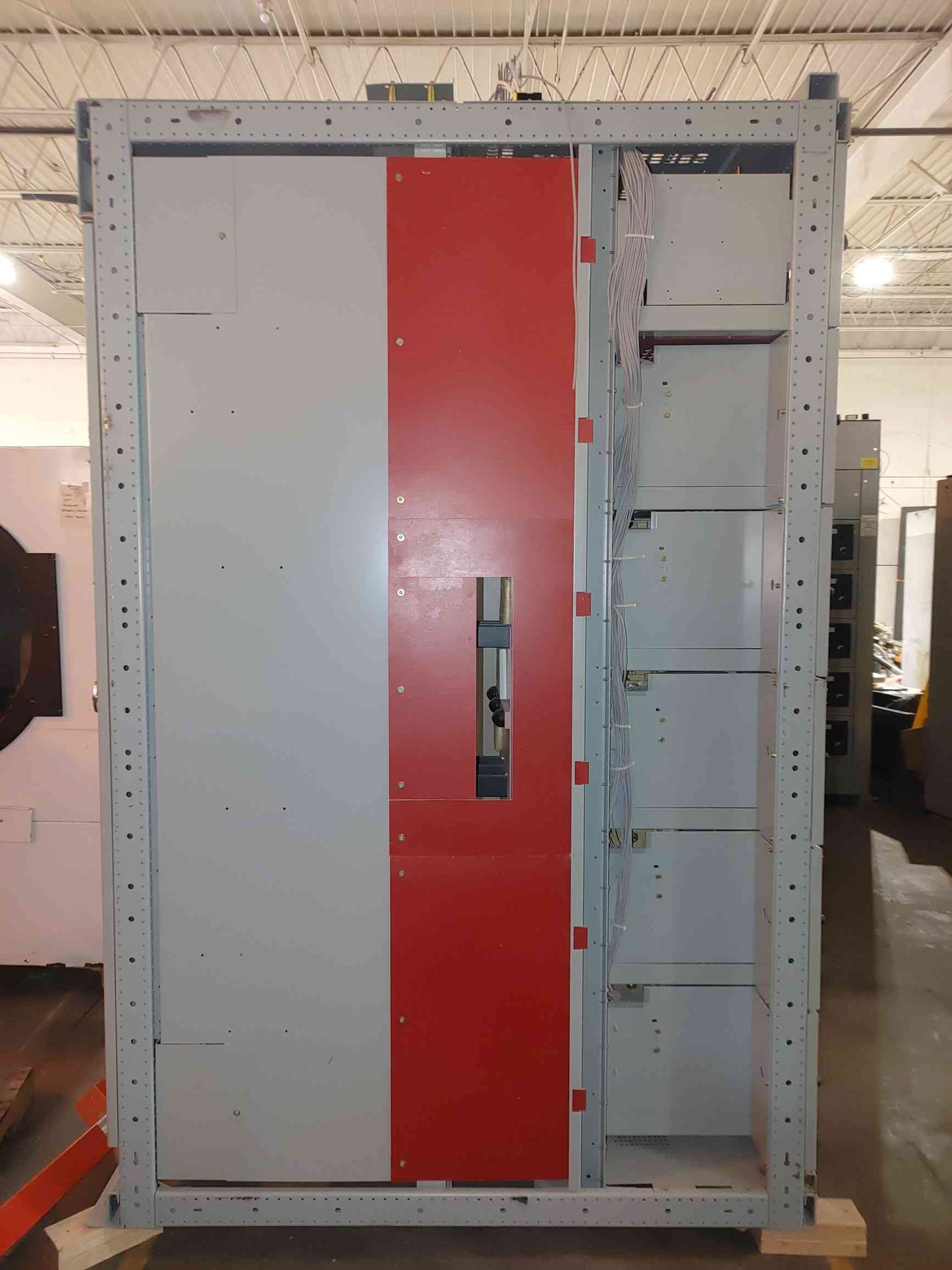 GE Power Break II Switchboard 5x 800A SHF08B208H Breakers 480V Hi-Break 3P (112940)