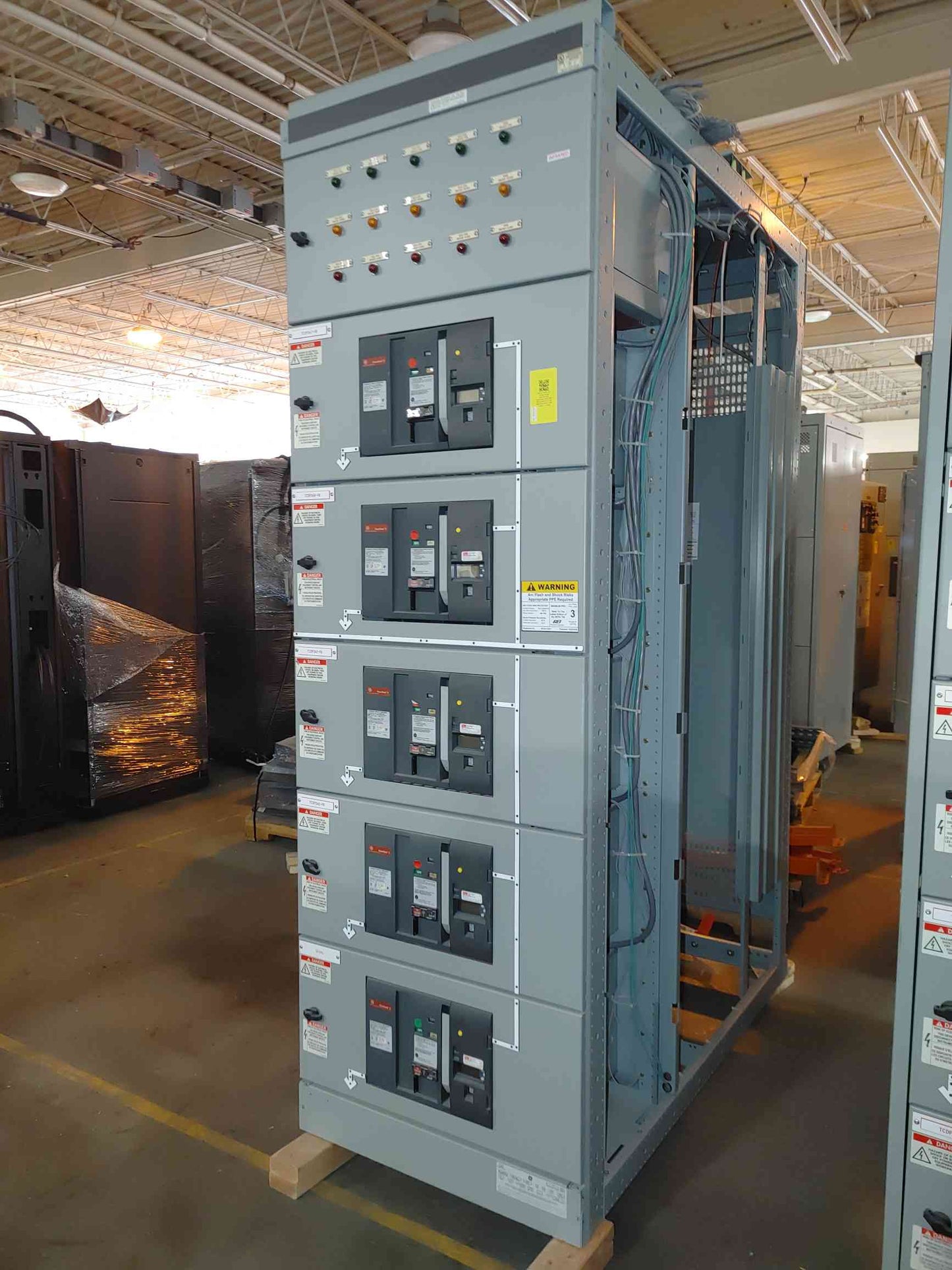 GE Power Break II Switchboard 5x 800A SHF08B208H Breakers 480V Hi-Break 3P (112940)