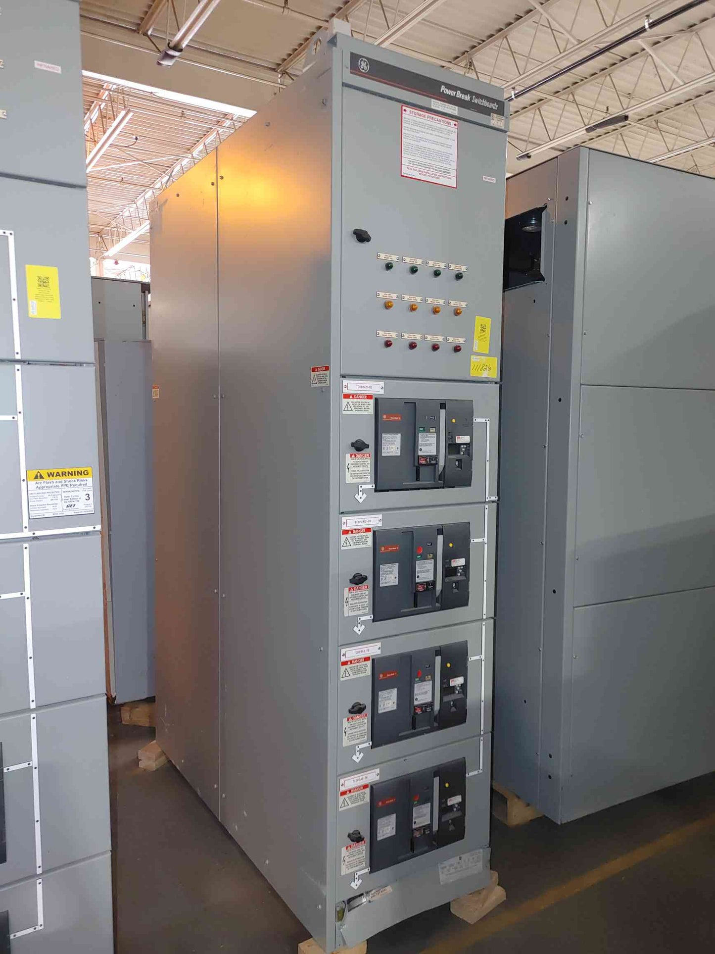 GE Power Break Switchboard 4x 800A SHF08B208H Power Break II Breakers 480V (112941)