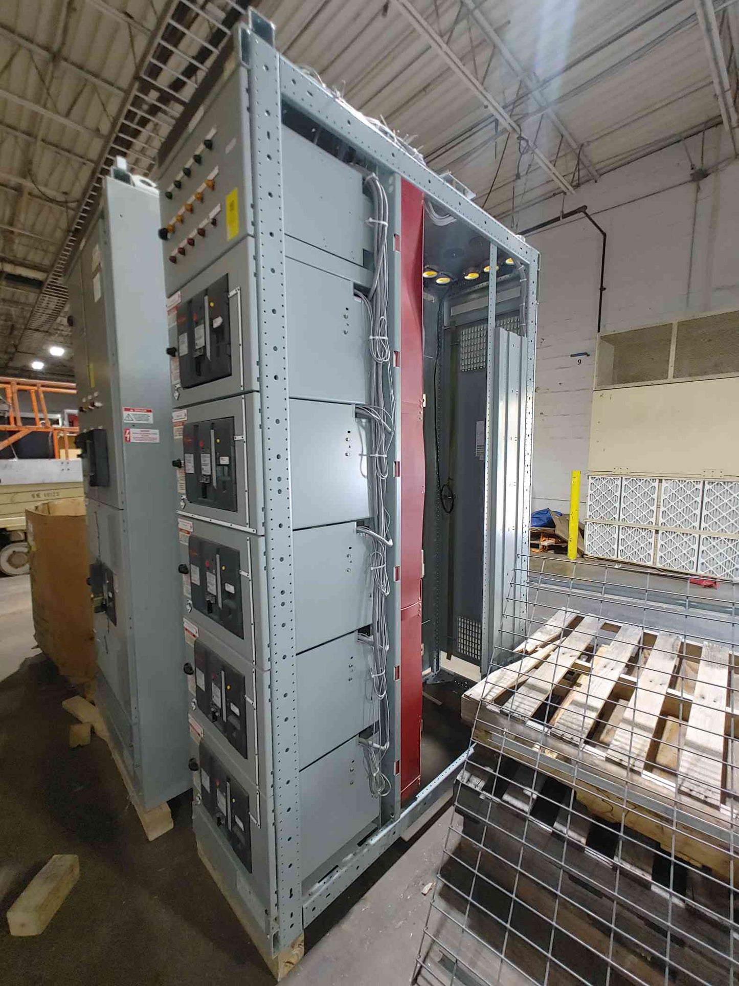 GE Power Break II Switchboard 5x 800A SHF08B208H Breakers 480V Hi-Break 3P (112943)