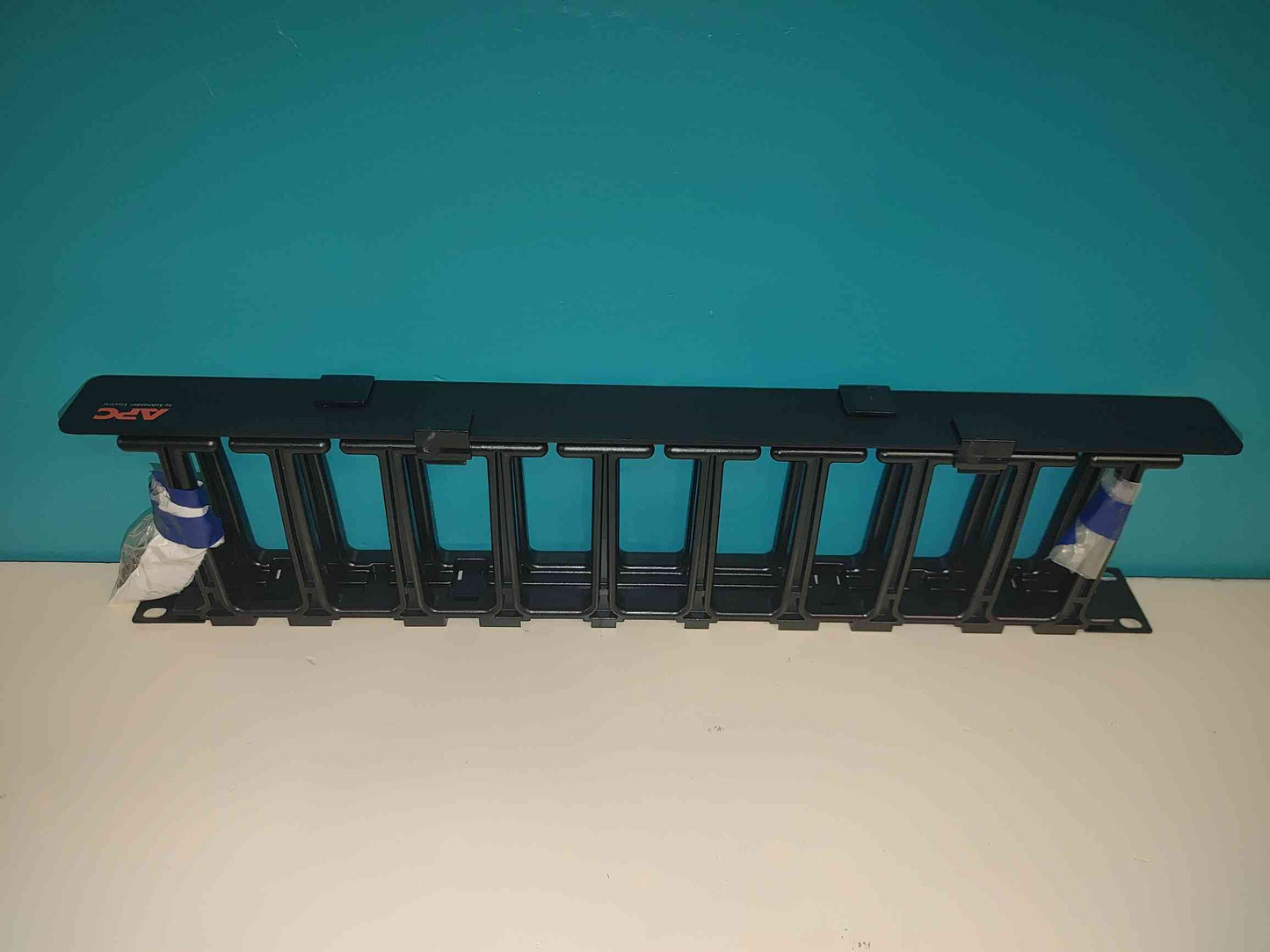 AR8602A APC Horizontal Cable Managers(S6LLST4741)