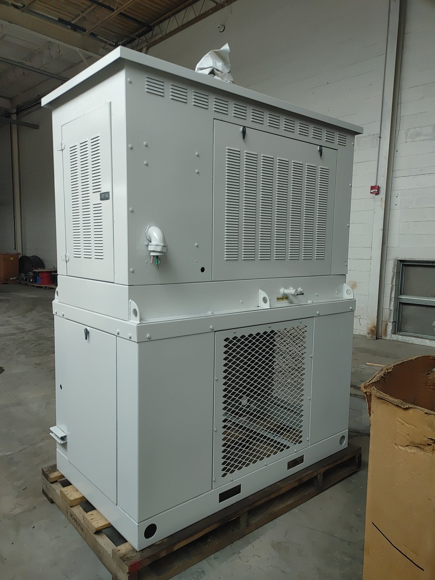 30KW 30SGT Lynx Power Systems Nat Gas LP Generator 429 Hrs TESTED (SKU: 110273)
