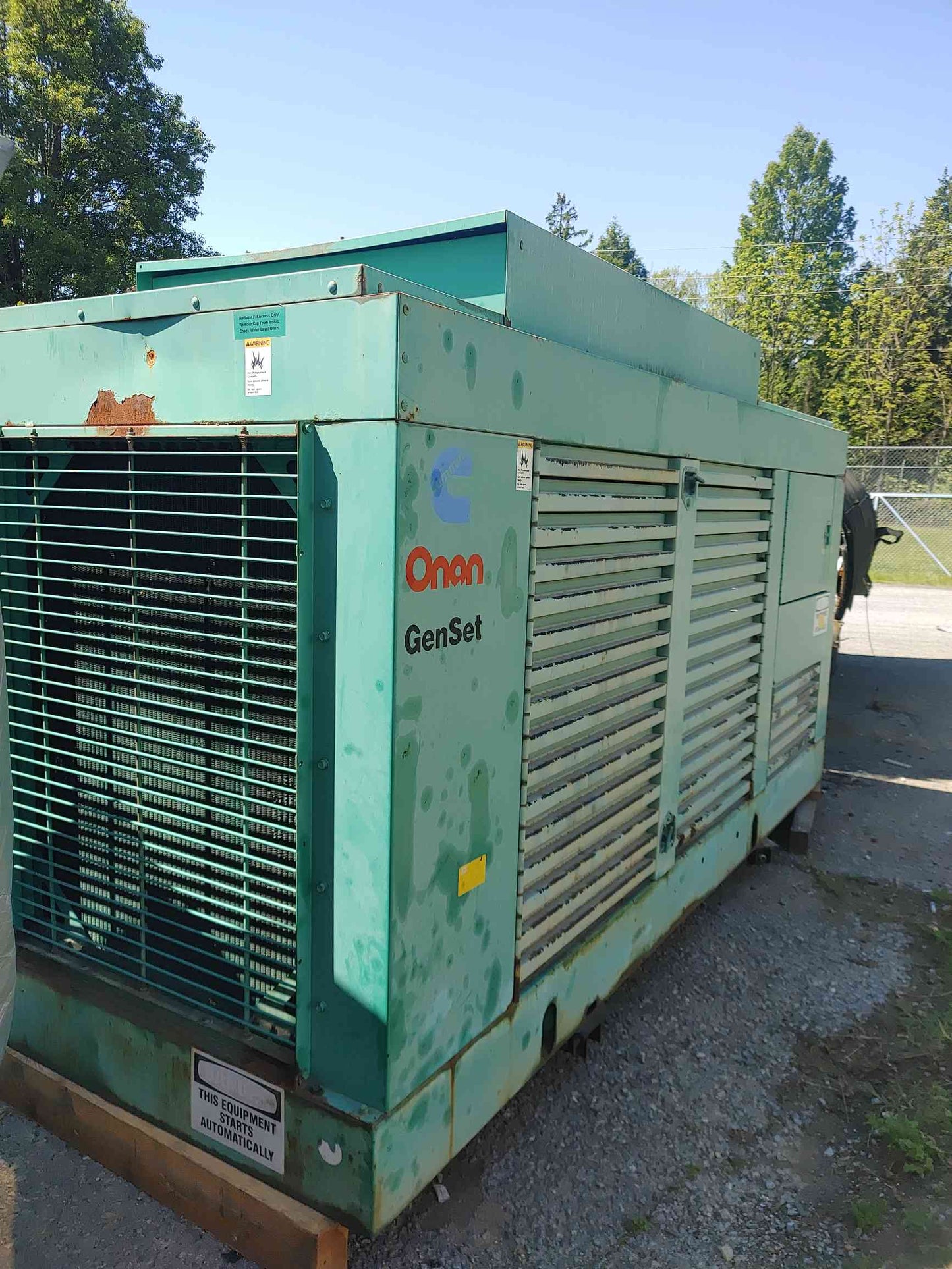 Cummins Onan 350kW Diesel Generator & Tank 350DFCC 438kVA 3ph 487hrs TESTED (SKU: 112935)