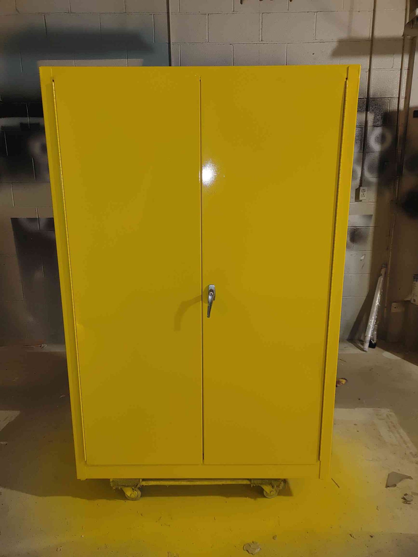 43" Eagle 1947 45 Gallon Flammable Safety Storage Cabinet Yellow w/ Shelves New Paint (S6LLST3611)