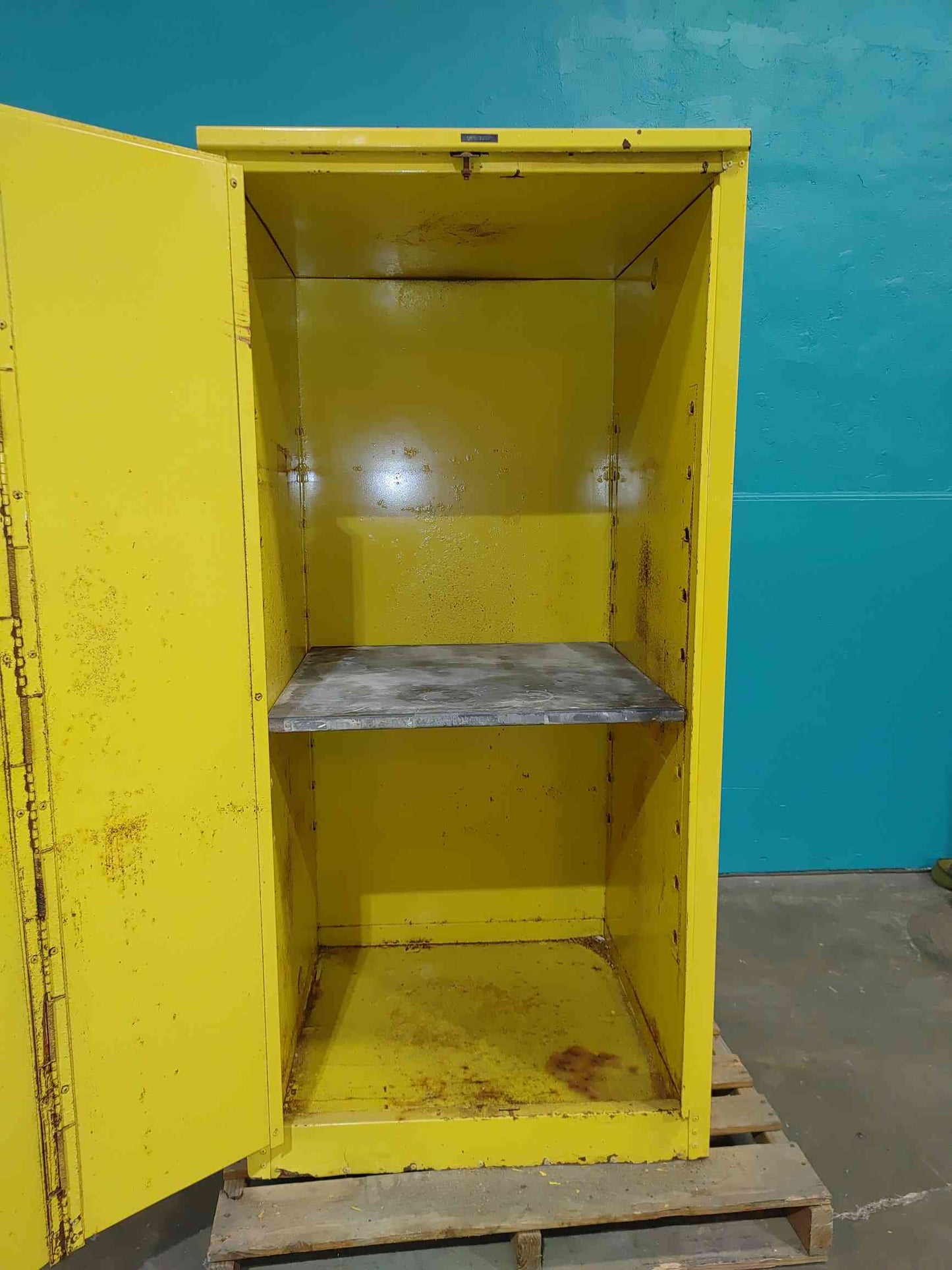 Eagle Flammable 60 Gal. Storage Cabinet 1960