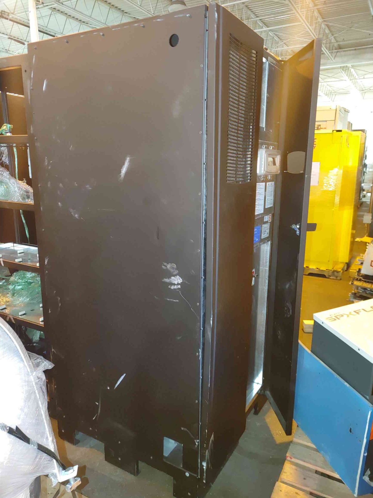 Eaton 9395-275 Powerware 275kVA 250kW 480V 3PH Industrial Data Center UPS System